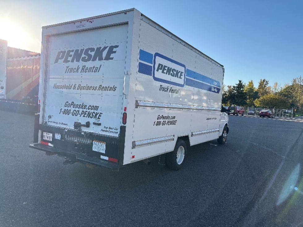 Light Duty Box Truck-Light and Medium Duty Trucks-GMC-2022-Savana G33903-Brooklyn Park-MN-127,058\n\t\tmiles-$ 27,250 - Image 13