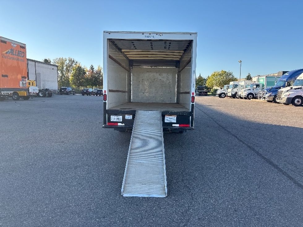 Light Duty Box Truck-Light and Medium Duty Trucks-GMC-2022-Savana G33903-Brooklyn Park-MN-127,058\n\t\tmiles-$ 27,250 - Image 9