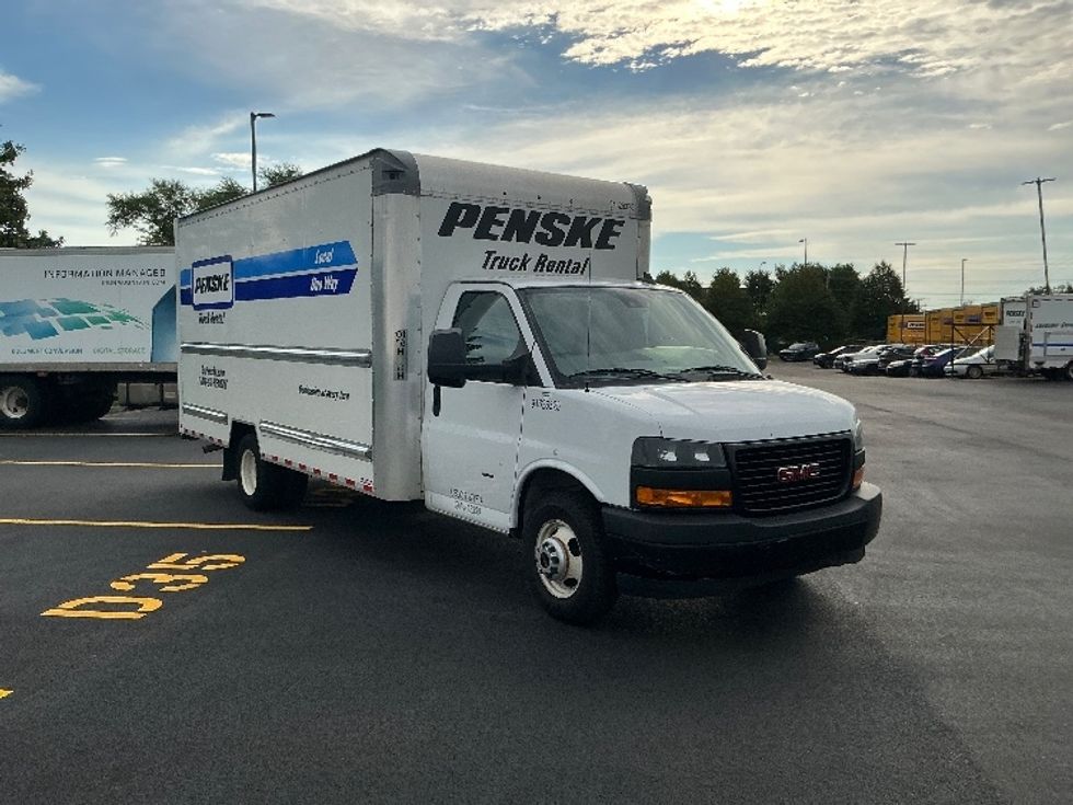 Light Duty Box Truck-Light and Medium Duty Trucks-GMC-2022-Savana G33903-Brooklyn Park-MN-128,173\n\t\tmiles-$ 26,750 - Image 1