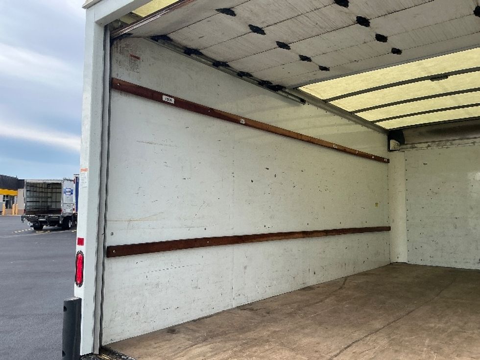 Light Duty Box Truck-Light and Medium Duty Trucks-GMC-2022-Savana G33903-Brooklyn Park-MN-128,173\n\t\tmiles-$ 26,750 - Image 11