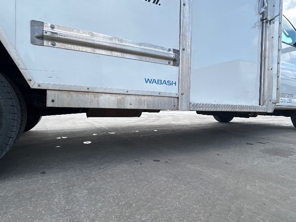 Light Duty Box Truck-Light and Medium Duty Trucks-GMC-2022-Savana G33903-Brooklyn Park-MN-39,107\n\t\tmiles-$ 42,000 - Image 13