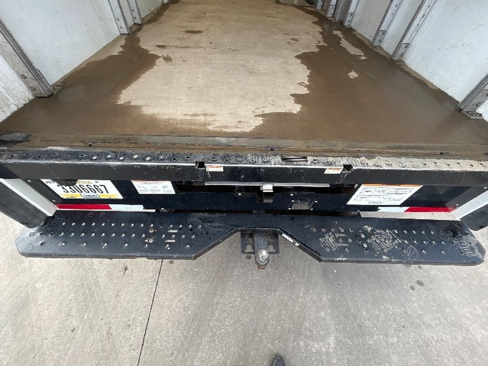 Light Duty Box Truck-Light and Medium Duty Trucks-GMC-2022-Savana G33903-Brooklyn Park-MN-39,107\n\t\tmiles-$ 42,000 - Image 9