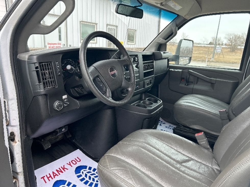 Light Duty Box Truck-Light and Medium Duty Trucks-GMC-2022-Savana G33903-Brooklyn Park-MN-43,492\n\t\tmiles-$ 42,750 - Image 17