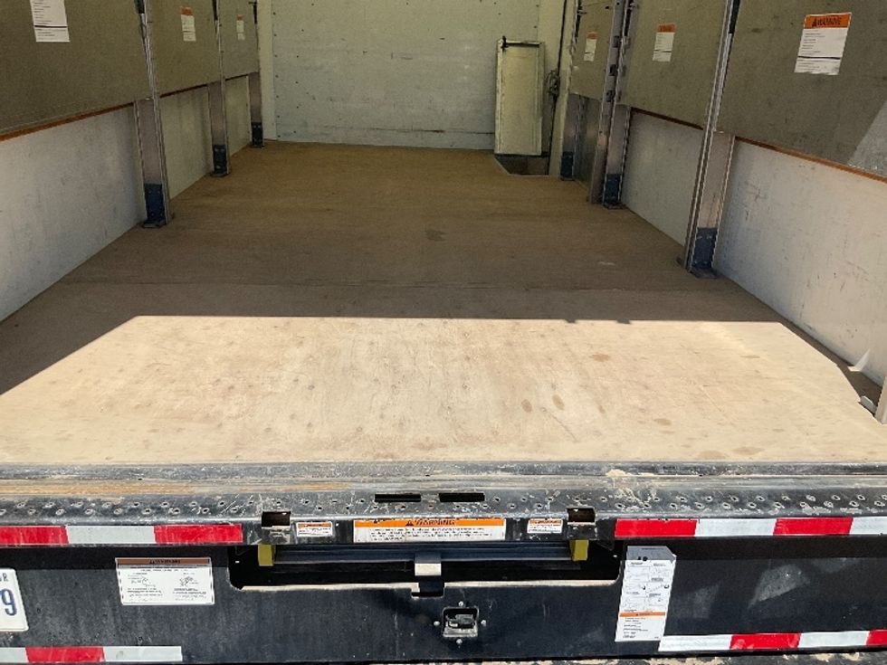 Light Duty Box Truck-Light and Medium Duty Trucks-GMC-2022-Savana G33903-Brooklyn Park-MN-46,797\n\t\tmiles-$ 41,500 - Image 10