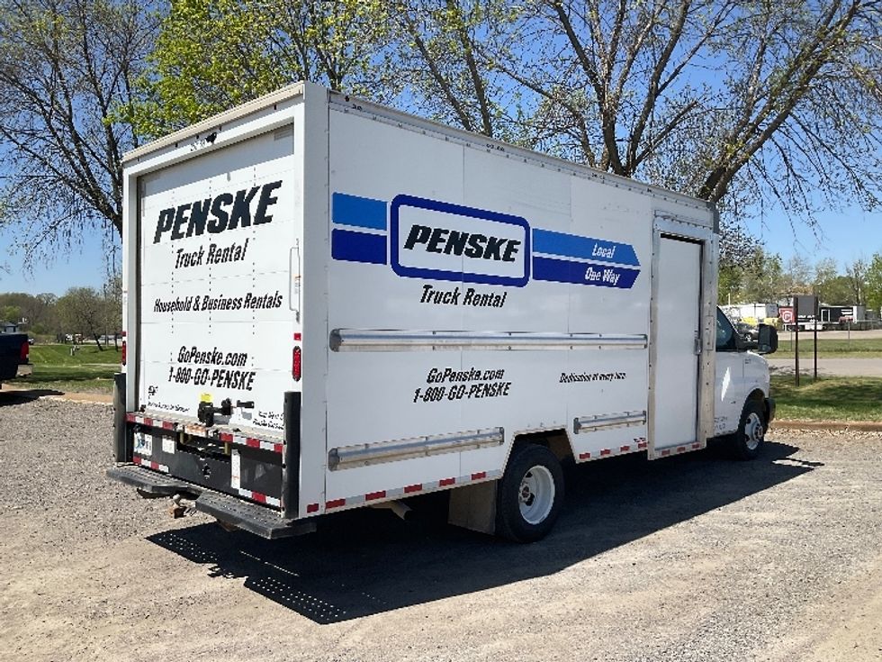 Light Duty Box Truck-Light and Medium Duty Trucks-GMC-2022-Savana G33903-Brooklyn Park-MN-46,797\n\t\tmiles-$ 41,500 - Image 13