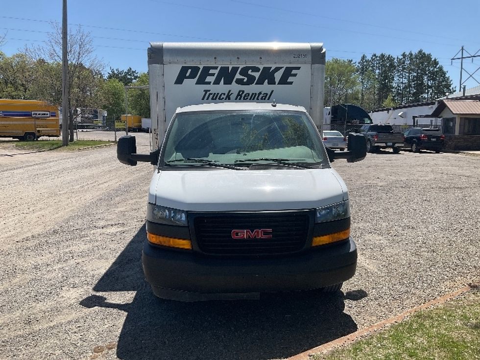 Light Duty Box Truck-Light and Medium Duty Trucks-GMC-2022-Savana G33903-Brooklyn Park-MN-46,797\n\t\tmiles-$ 41,500 - Image 2