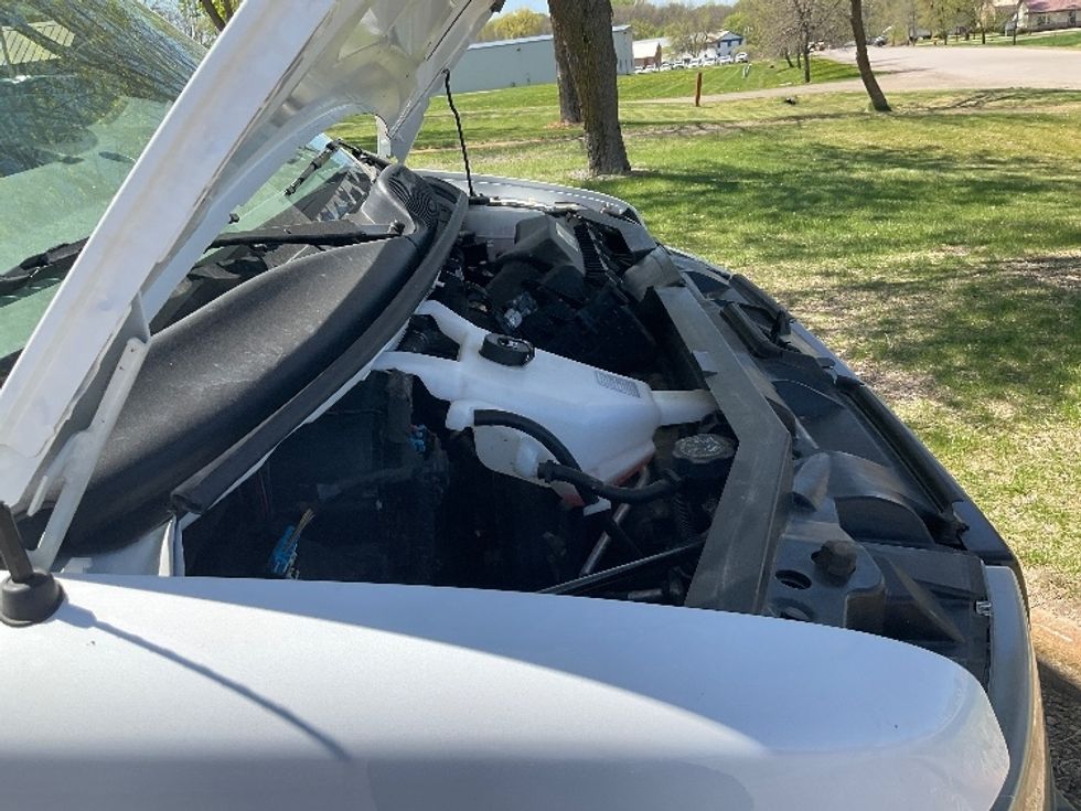 Light Duty Box Truck-Light and Medium Duty Trucks-GMC-2022-Savana G33903-Brooklyn Park-MN-46,797\n\t\tmiles-$ 41,500 - Image 23