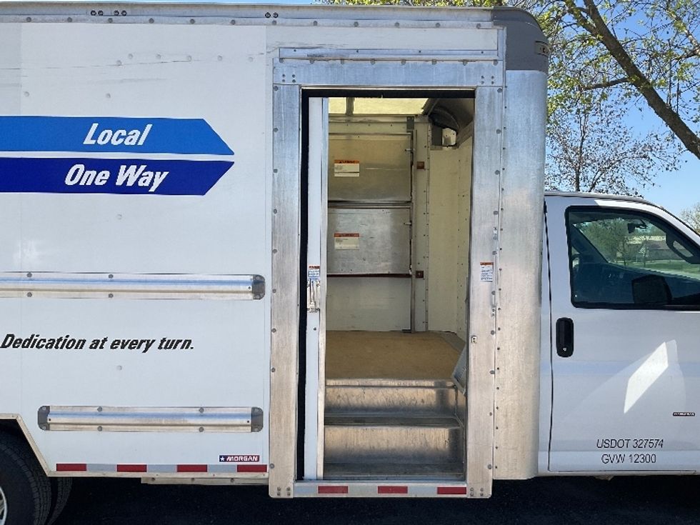 Light Duty Box Truck-Light and Medium Duty Trucks-GMC-2022-Savana G33903-Brooklyn Park-MN-46,797\n\t\tmiles-$ 41,500 - Image 26