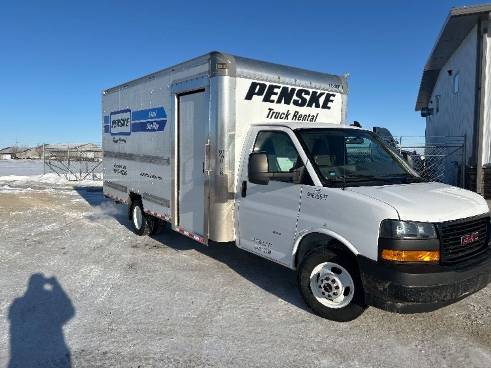 Light Duty Box Truck-Light and Medium Duty Trucks-GMC-2022-Savana G33903-Brooklyn Park-MN-58,321\n\t\tmiles-$ 43,000 - Image 1