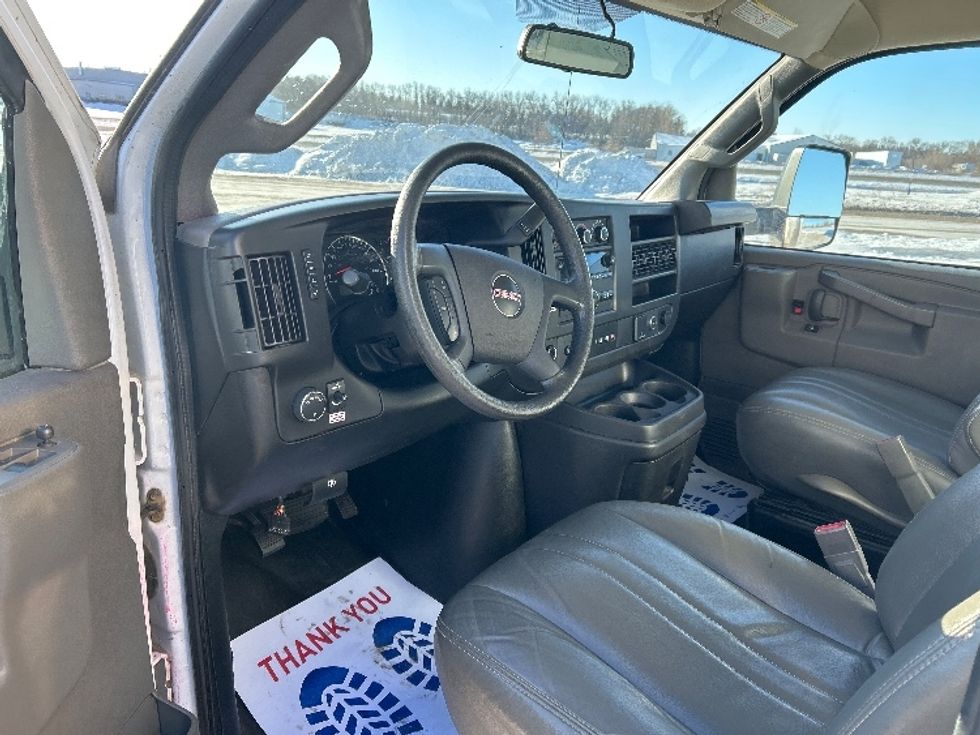 Light Duty Box Truck-Light and Medium Duty Trucks-GMC-2022-Savana G33903-Brooklyn Park-MN-58,321\n\t\tmiles-$ 43,000 - Image 17