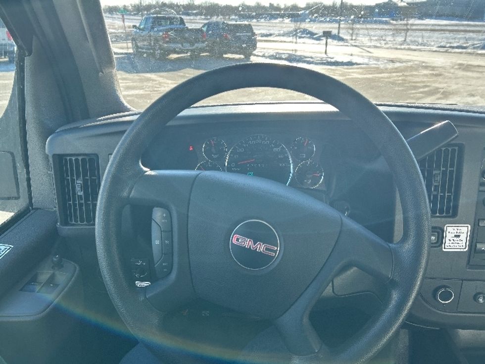 Light Duty Box Truck-Light and Medium Duty Trucks-GMC-2022-Savana G33903-Brooklyn Park-MN-58,321\n\t\tmiles-$ 43,000 - Image 18