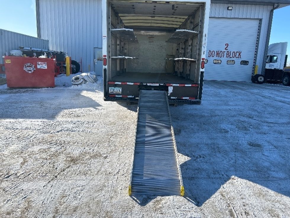 Light Duty Box Truck-Light and Medium Duty Trucks-GMC-2022-Savana G33903-Brooklyn Park-MN-58,321\n\t\tmiles-$ 43,000 - Image 9