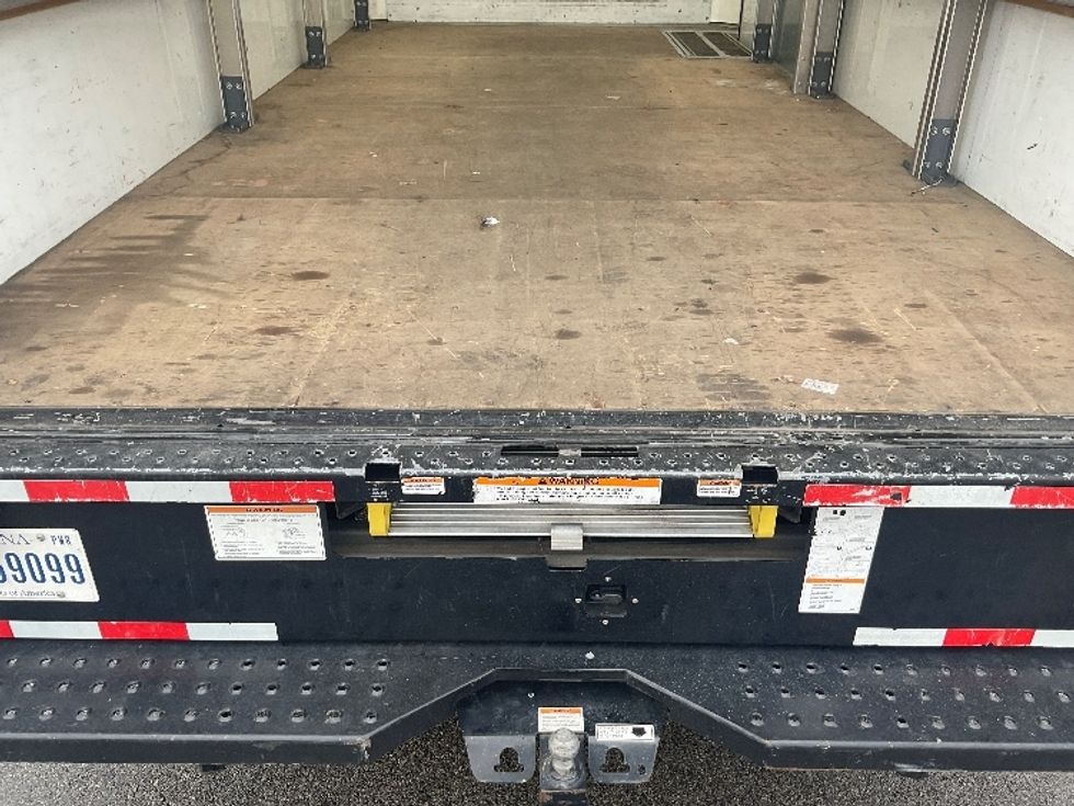 Light Duty Box Truck-Light and Medium Duty Trucks-GMC-2022-Savana G33903-Burlington-NJ-58,300\n\t\tmiles-$ 38,250 - Image 10