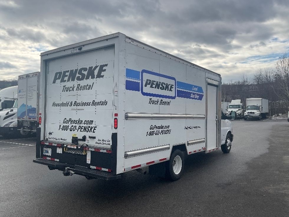 Light Duty Box Truck-Light and Medium Duty Trucks-GMC-2022-Savana G33903-Burlington-NJ-58,300\n\t\tmiles-$ 38,250 - Image 13