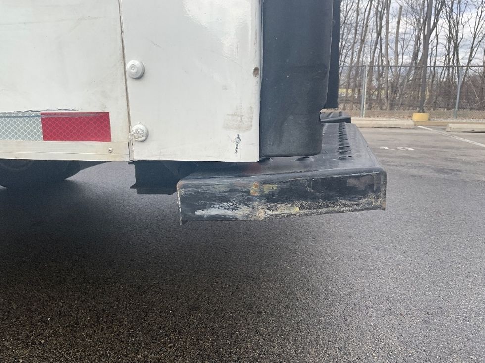 Light Duty Box Truck-Light and Medium Duty Trucks-GMC-2022-Savana G33903-Burlington-NJ-58,300\n\t\tmiles-$ 38,250 - Image 29