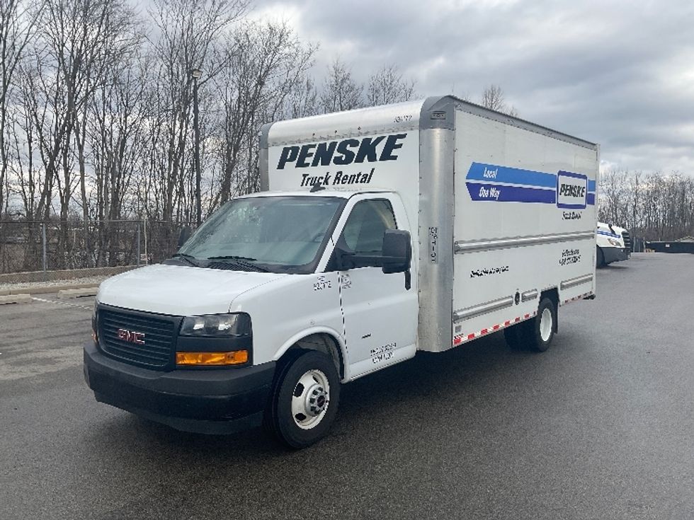Light Duty Box Truck-Light and Medium Duty Trucks-GMC-2022-Savana G33903-Burlington-NJ-58,300\n\t\tmiles-$ 38,250 - Image 3