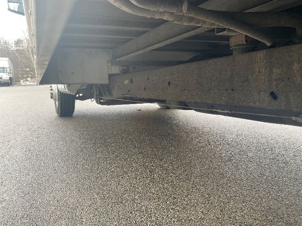 Light Duty Box Truck-Light and Medium Duty Trucks-GMC-2022-Savana G33903-Burlington-NJ-58,300\n\t\tmiles-$ 38,250 - Image 5
