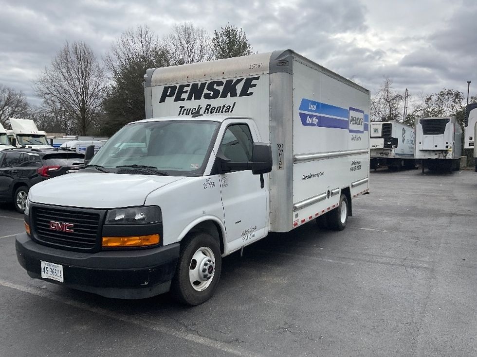 Light Duty Box Truck-Light and Medium Duty Trucks-GMC-2022-Savana G33903-Capitol Heights-MD-24,162\n\t\tmiles-$ 45,000 - Image 3