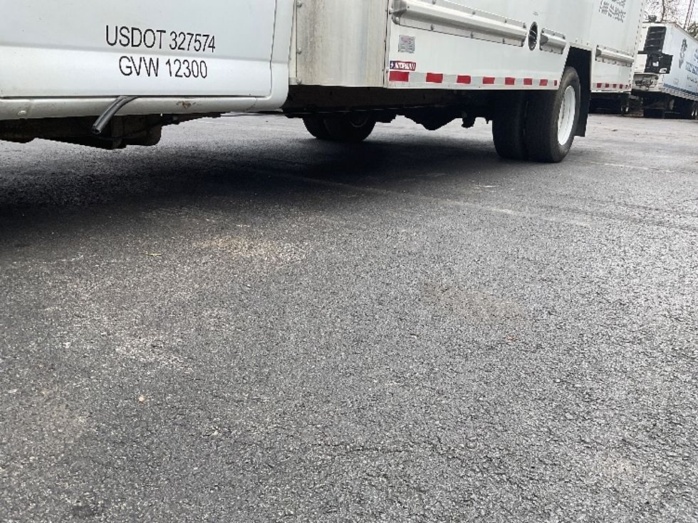 Light Duty Box Truck-Light and Medium Duty Trucks-GMC-2022-Savana G33903-Capitol Heights-MD-24,162\n\t\tmiles-$ 45,000 - Image 5