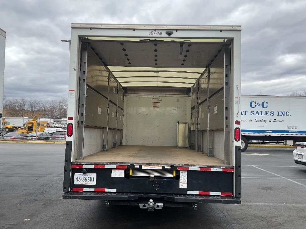 Light Duty Box Truck-Light and Medium Duty Trucks-GMC-2022-Savana G33903-Capitol Heights-MD-24,162\n\t\tmiles-$ 45,000 - Image 8