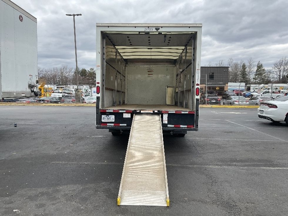 Light Duty Box Truck-Light and Medium Duty Trucks-GMC-2022-Savana G33903-Capitol Heights-MD-24,162\n\t\tmiles-$ 45,000 - Image 9