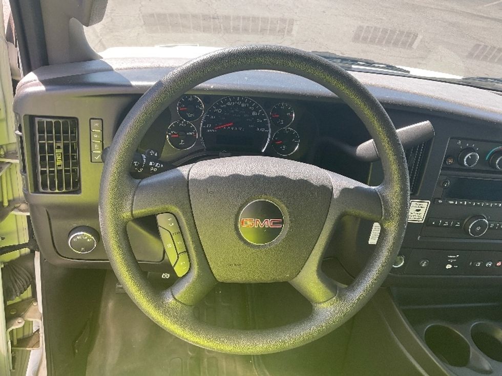 Light Duty Box Truck-Light and Medium Duty Trucks-GMC-2022-Savana G33903-Capitol Heights-MD-30,000\n\t\tmiles-$ 42,250 - Image 18