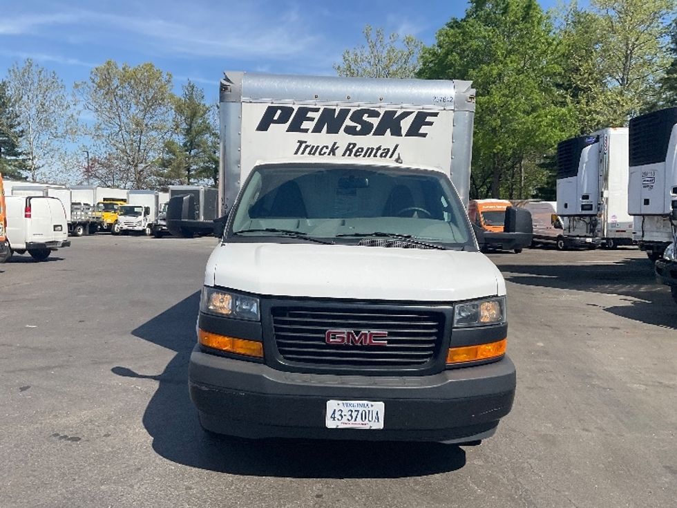 Light Duty Box Truck-Light and Medium Duty Trucks-GMC-2022-Savana G33903-Capitol Heights-MD-30,000\n\t\tmiles-$ 42,250 - Image 2