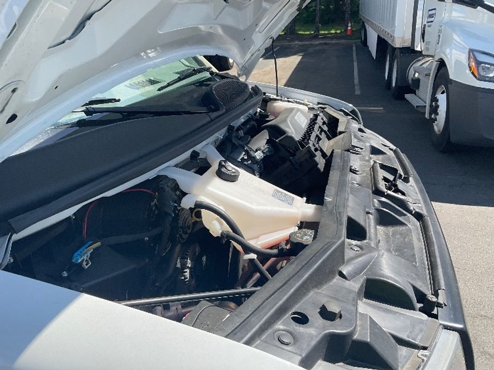 Light Duty Box Truck-Light and Medium Duty Trucks-GMC-2022-Savana G33903-Capitol Heights-MD-30,000\n\t\tmiles-$ 42,250 - Image 23