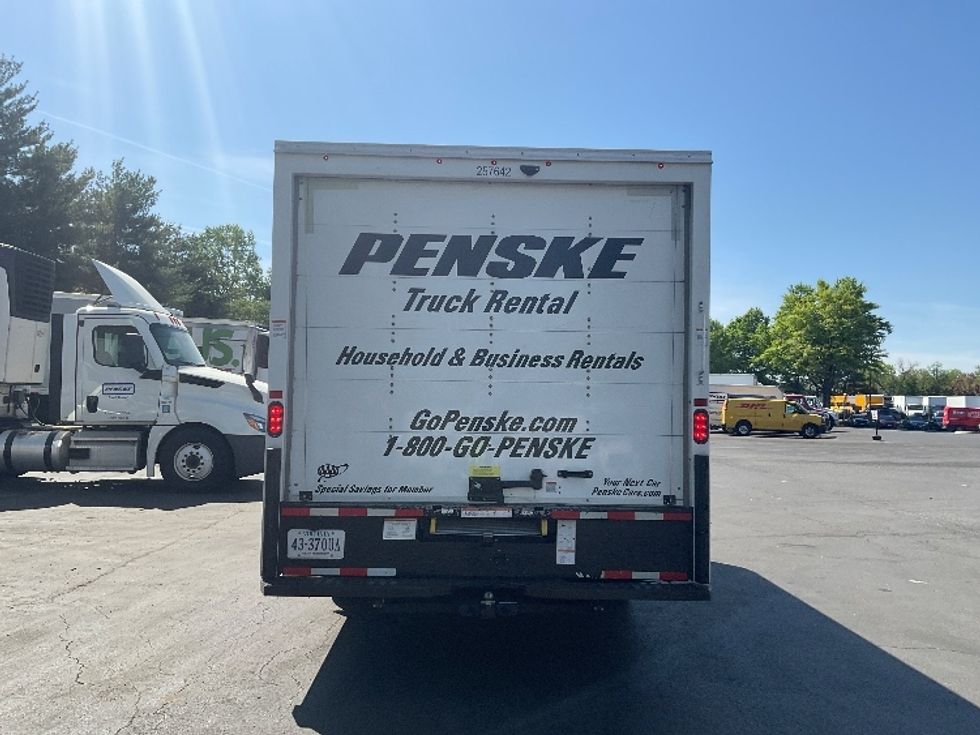 Light Duty Box Truck-Light and Medium Duty Trucks-GMC-2022-Savana G33903-Capitol Heights-MD-30,000\n\t\tmiles-$ 42,250 - Image 7