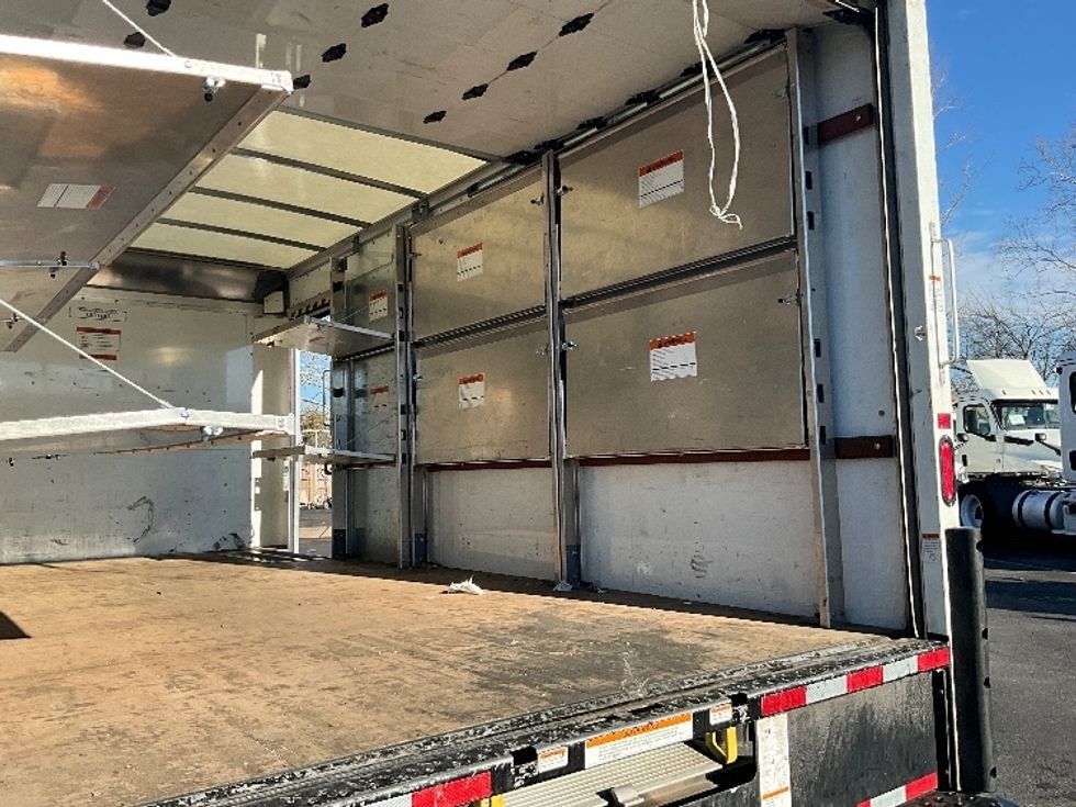 Light Duty Box Truck-Light and Medium Duty Trucks-GMC-2022-Savana G33903-Capitol Heights-MD-52,000\n\t\tmiles-$ 39,000 - Image 12