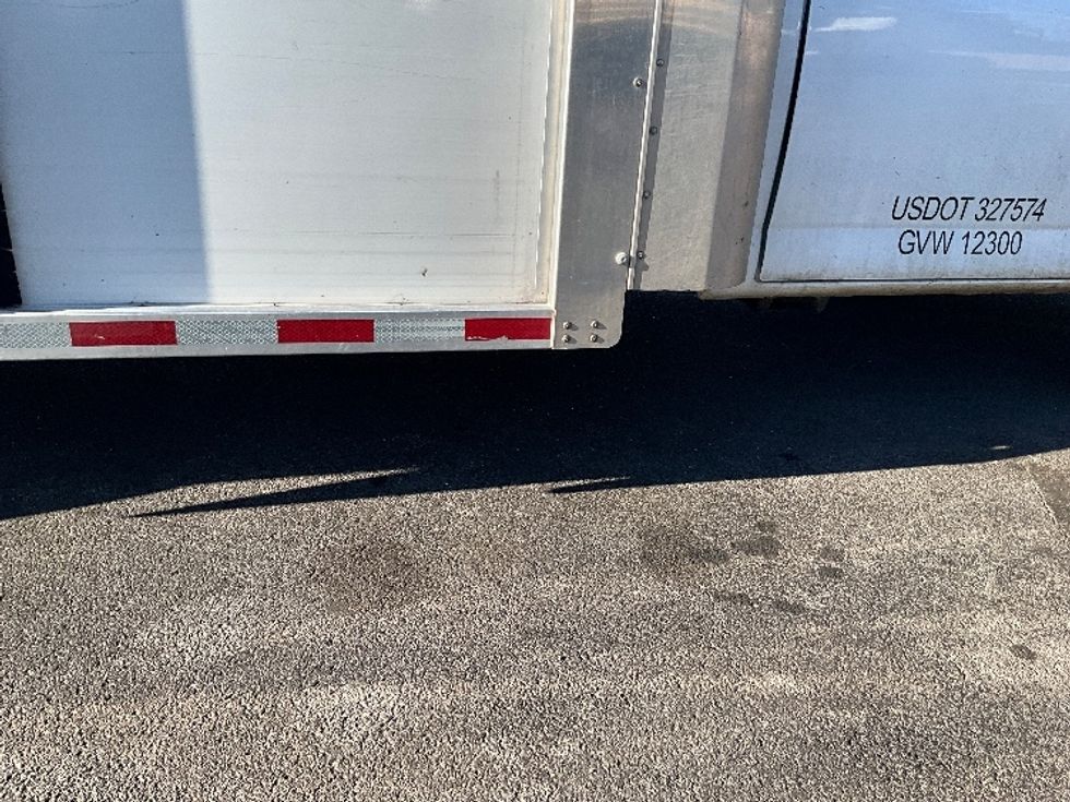 Light Duty Box Truck-Light and Medium Duty Trucks-GMC-2022-Savana G33903-Capitol Heights-MD-52,000\n\t\tmiles-$ 39,000 - Image 14