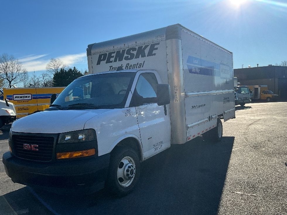 Light Duty Box Truck-Light and Medium Duty Trucks-GMC-2022-Savana G33903-Capitol Heights-MD-52,000\n\t\tmiles-$ 39,000 - Image 3