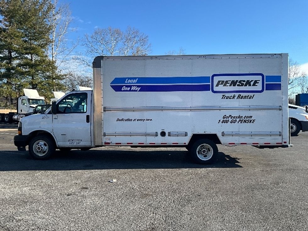 Light Duty Box Truck-Light and Medium Duty Trucks-GMC-2022-Savana G33903-Capitol Heights-MD-52,000\n\t\tmiles-$ 39,000 - Image 4