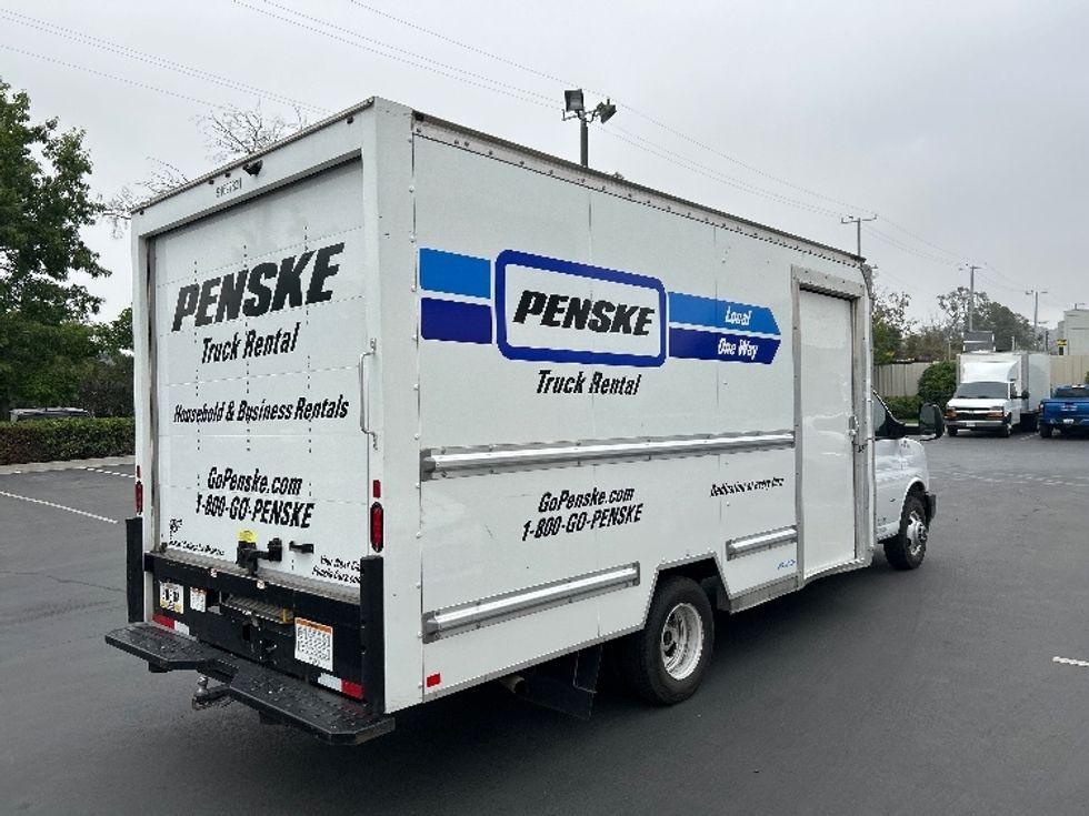 Light Duty Box Truck-Light and Medium Duty Trucks-GMC-2022-Savana G33903-Carson-CA-33,797\n\t\tmiles-$ 45,750 - Image 13