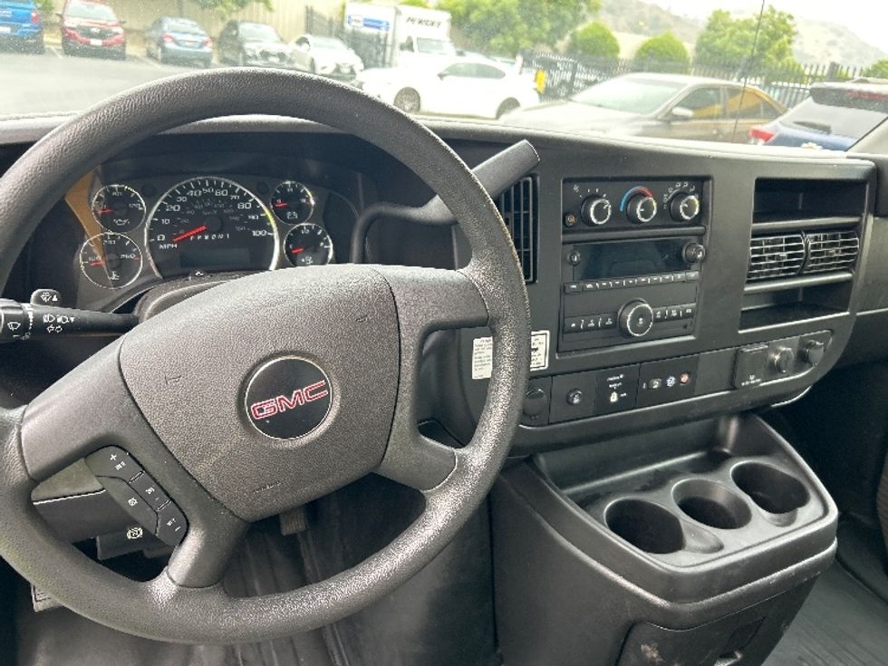 Light Duty Box Truck-Light and Medium Duty Trucks-GMC-2022-Savana G33903-Carson-CA-33,797\n\t\tmiles-$ 45,750 - Image 18