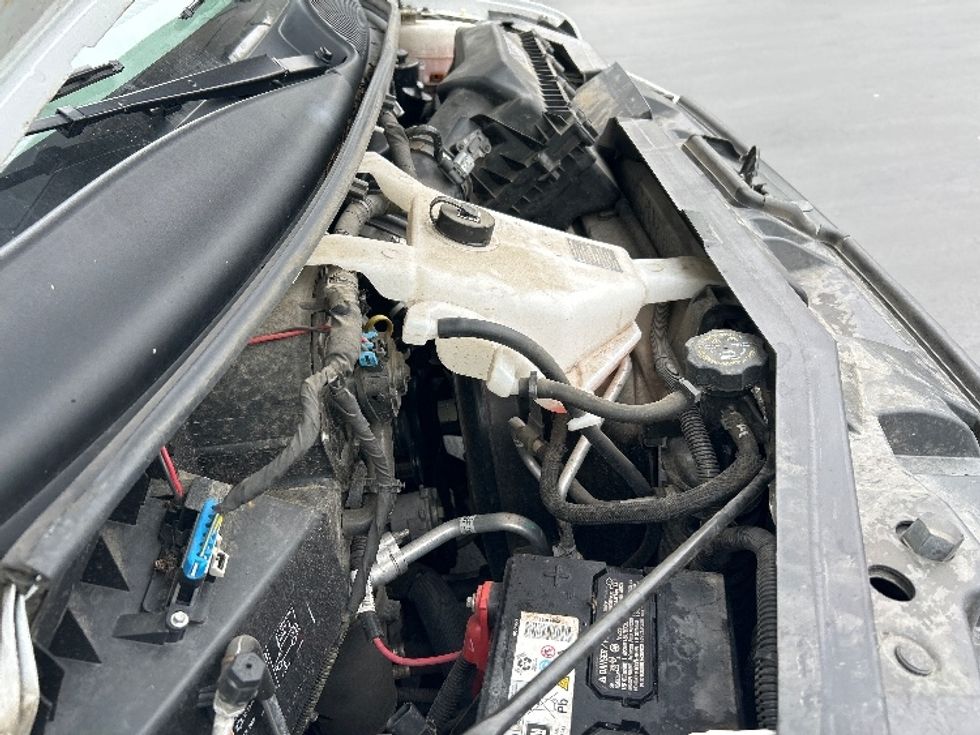 Light Duty Box Truck-Light and Medium Duty Trucks-GMC-2022-Savana G33903-Carson-CA-33,797\n\t\tmiles-$ 45,750 - Image 23