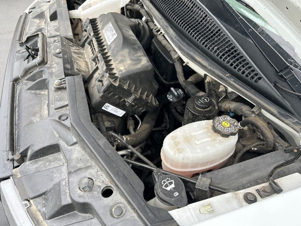 Light Duty Box Truck-Light and Medium Duty Trucks-GMC-2022-Savana G33903-Carson-CA-33,797\n\t\tmiles-$ 45,750 - Image 24