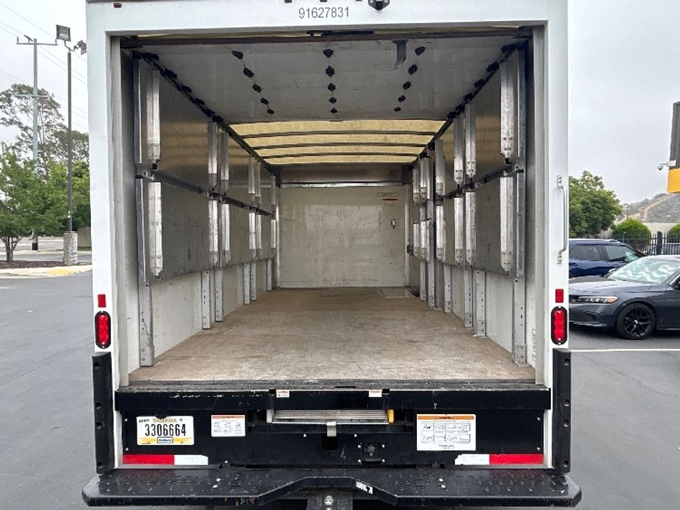 Light Duty Box Truck-Light and Medium Duty Trucks-GMC-2022-Savana G33903-Carson-CA-33,797\n\t\tmiles-$ 45,750 - Image 8