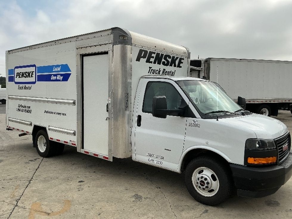 Light Duty Box Truck-Light and Medium Duty Trucks-GMC-2022-Savana G33903-Carson-CA-92,256\n\t\tmiles-$ 36,250 - Image 1