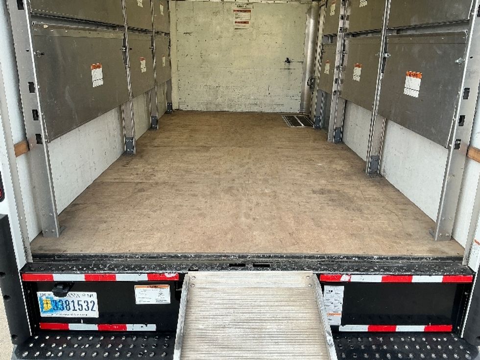 Light Duty Box Truck-Light and Medium Duty Trucks-GMC-2022-Savana G33903-Carson-CA-92,256\n\t\tmiles-$ 36,250 - Image 10