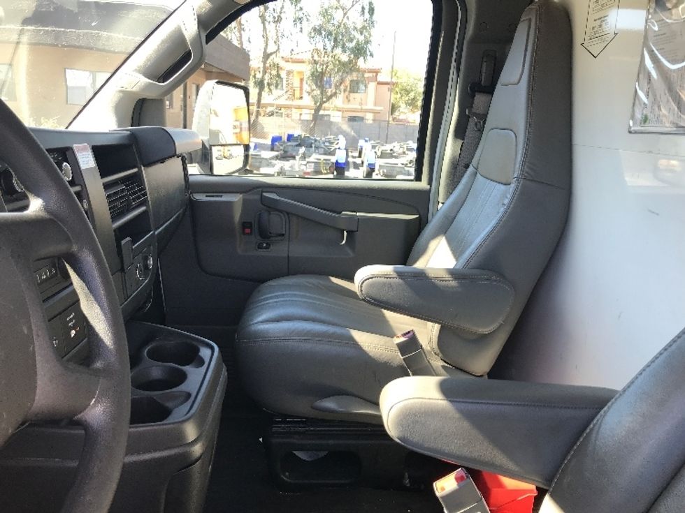 Light Duty Box Truck-Light and Medium Duty Trucks-GMC-2022-Savana G33903-Chandler-AZ-42,839\n\t\tmiles-$ 48,500 - Image 18