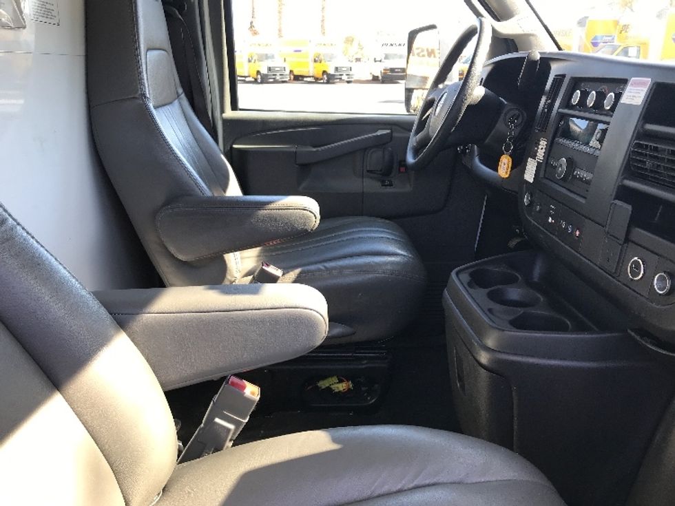 Light Duty Box Truck-Light and Medium Duty Trucks-GMC-2022-Savana G33903-Chandler-AZ-42,839\n\t\tmiles-$ 48,500 - Image 21