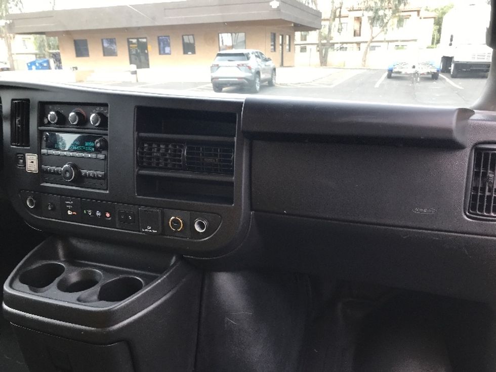 Light Duty Box Truck-Light and Medium Duty Trucks-GMC-2022-Savana G33903-Chandler-AZ-91,808\n\t\tmiles-$ 30,500 - Image 20