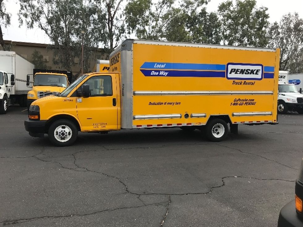 Light Duty Box Truck-Light and Medium Duty Trucks-GMC-2022-Savana G33903-Chandler-AZ-91,808\n\t\tmiles-$ 30,500 - Image 4