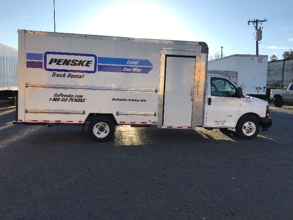 Light Duty Box Truck-Light and Medium Duty Trucks-GMC-2022-Savana G33903-Charlotte-NC-31,837\n\t\tmiles-$ 48,250 - Image 12