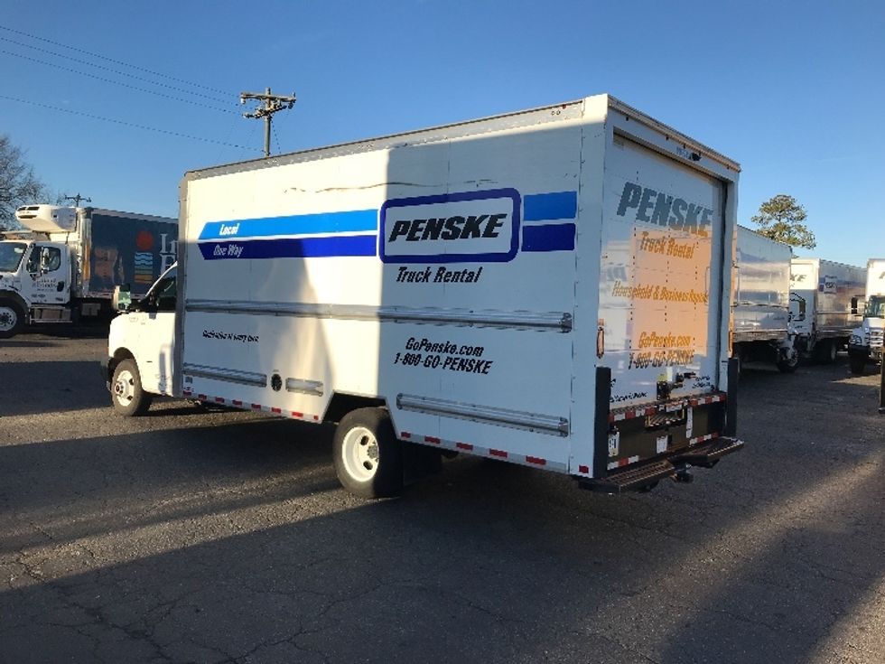 Light Duty Box Truck-Light and Medium Duty Trucks-GMC-2022-Savana G33903-Charlotte-NC-31,837\n\t\tmiles-$ 48,250 - Image 5