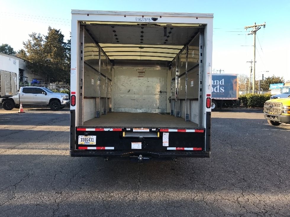 Light Duty Box Truck-Light and Medium Duty Trucks-GMC-2022-Savana G33903-Charlotte-NC-31,837\n\t\tmiles-$ 48,250 - Image 7