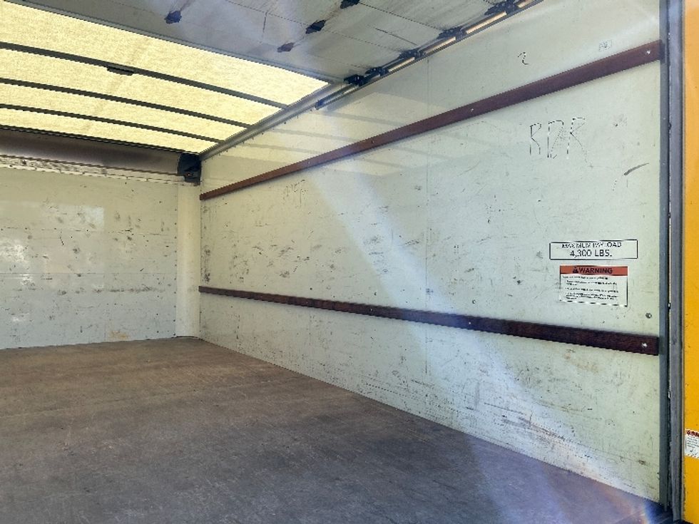 Light Duty Box Truck-Light and Medium Duty Trucks-GMC-2022-Savana G33903-Charlotte-NC-68,081\n\t\tmiles-$ 38,750 - Image 11