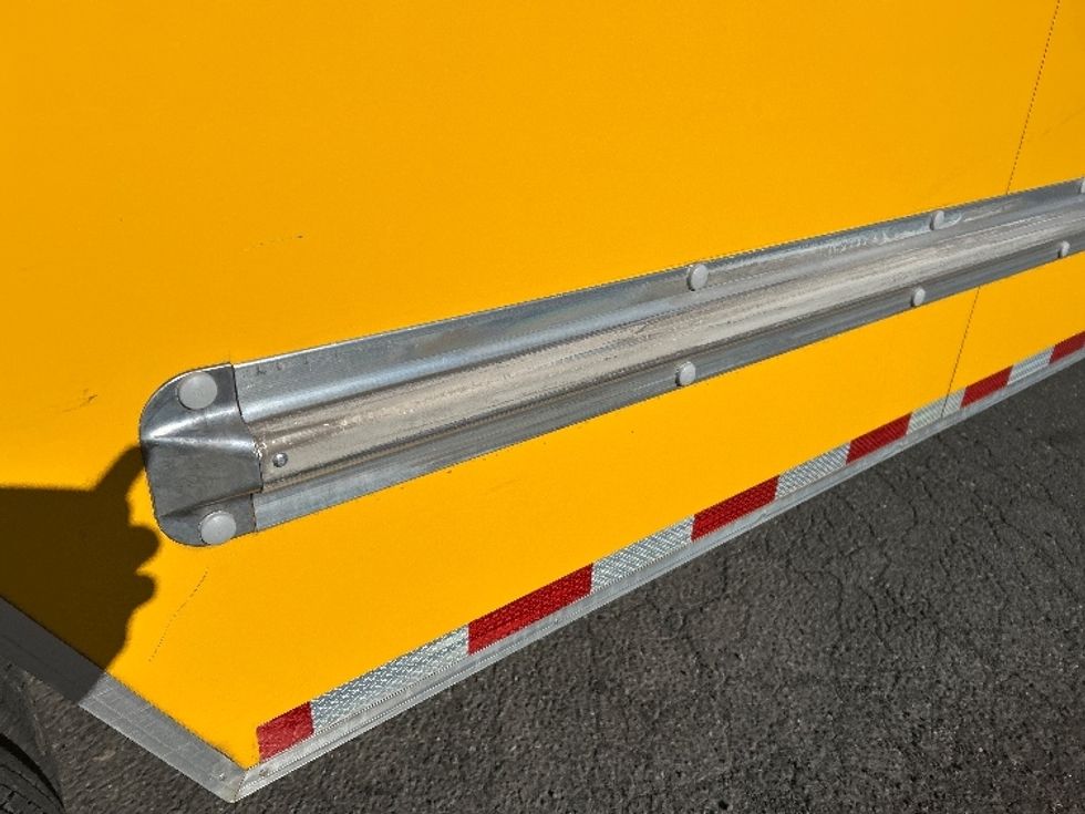 Light Duty Box Truck-Light and Medium Duty Trucks-GMC-2022-Savana G33903-Charlotte-NC-68,081\n\t\tmiles-$ 38,750 - Image 26