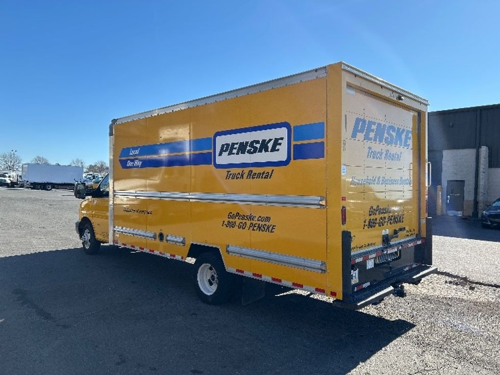 Light Duty Box Truck-Light and Medium Duty Trucks-GMC-2022-Savana G33903-Charlotte-NC-68,081\n\t\tmiles-$ 38,750 - Image 4